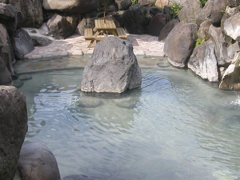 赤倉温泉野天風呂「滝の湯」